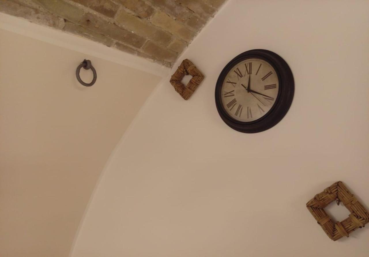 Residenza L'Orologio Hotel Bernalda Buitenkant foto
