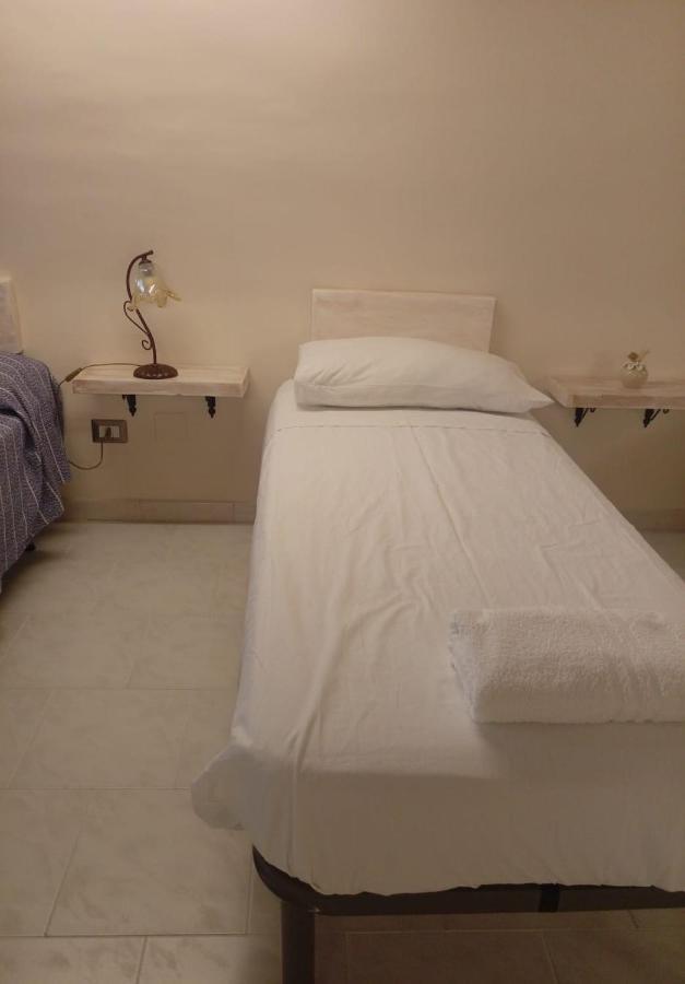 Residenza L'Orologio Hotel Bernalda Buitenkant foto