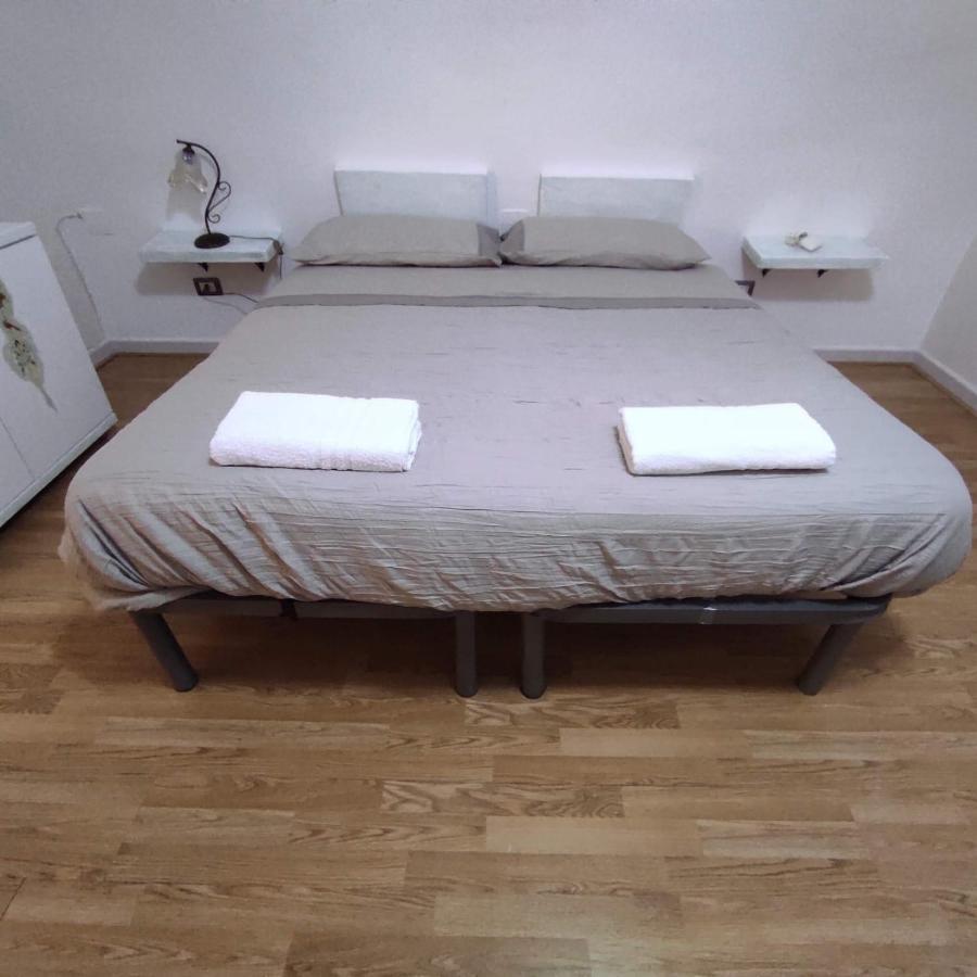 Residenza L'Orologio Hotel Bernalda Buitenkant foto